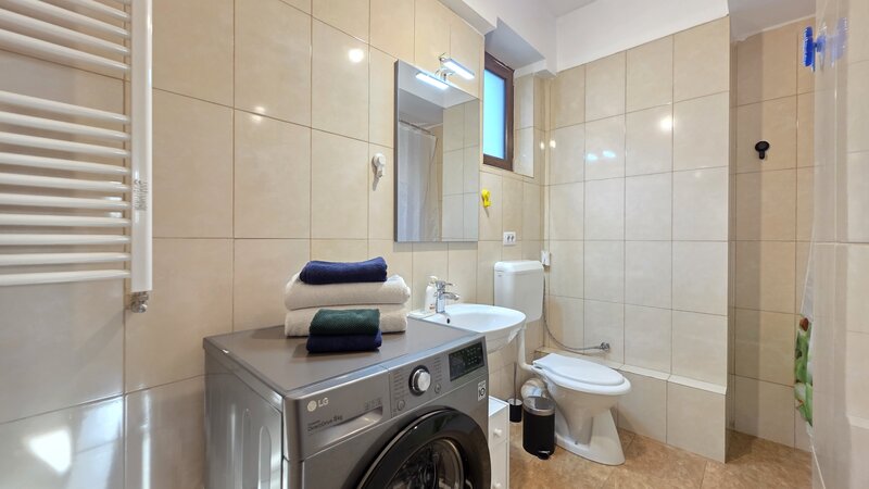 Parcul Teilor Apartament 3 camere  bloc 2018  73 MP Postasului